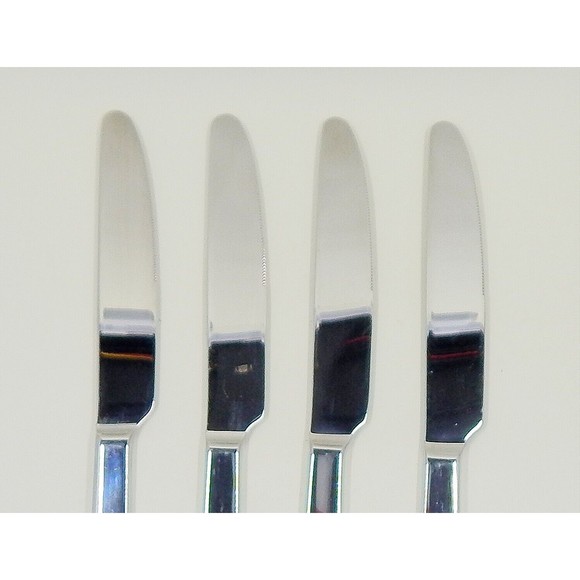 Zwilling J.A Henckels Dinner Serrated Knives 9 Inch Set of 4 - Picture 6 of 8